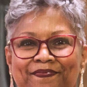 Meet your Posher, Cynthia